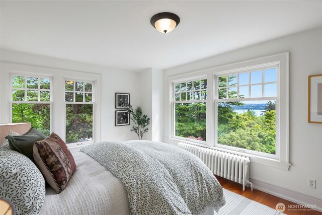 233 36th Avenue E, Seattle, WA 98112