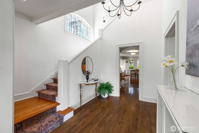 233 36th Avenue E, Seattle, WA 98112