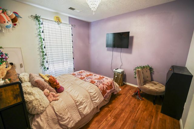 7709 Brianne Avenue NW, Albuquerque, NM 87114