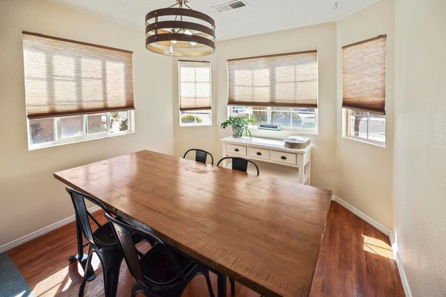 7709 Brianne Avenue NW, Albuquerque, NM 87114