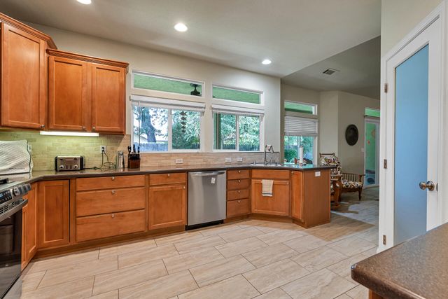 3473 Nathan Drive, Anderson, CA 96007