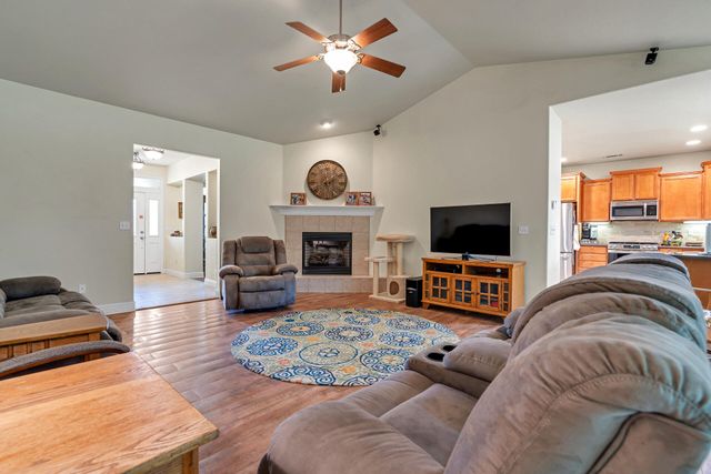 3473 Nathan Drive, Anderson, CA 96007