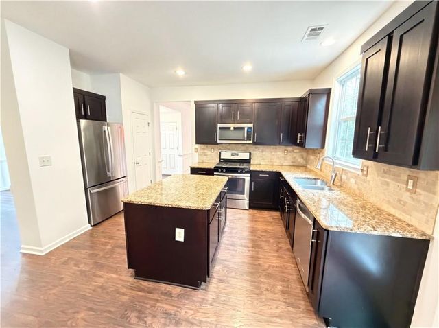 208 Autumn Trail, Acworth, GA 30102