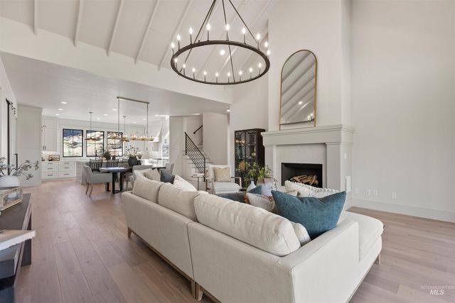 10968 N Elk Ridge Pl, Boise, ID 83714