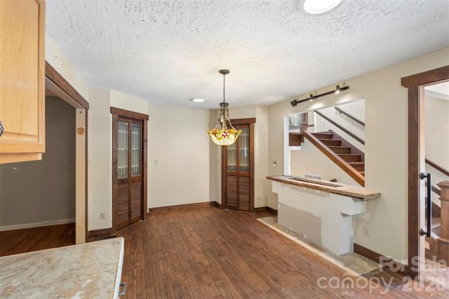 1842 Rock Springs Circle, Denver, NC 28037