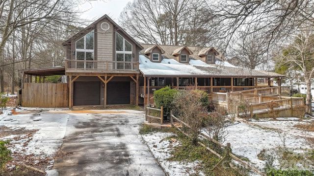 1842 Rock Springs Circle, Denver, NC 28037