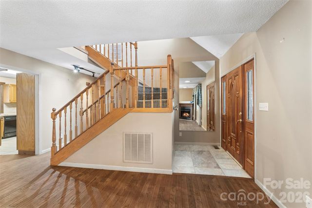 1842 Rock Springs Circle, Denver, NC 28037