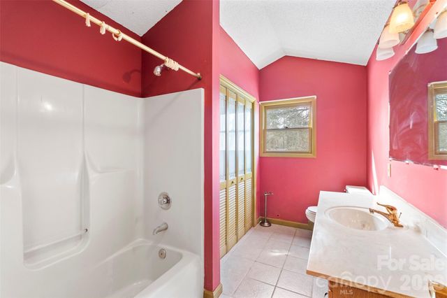 1842 Rock Springs Circle, Denver, NC 28037