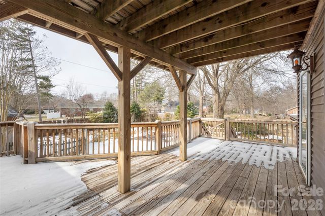 1842 Rock Springs Circle, Denver, NC 28037