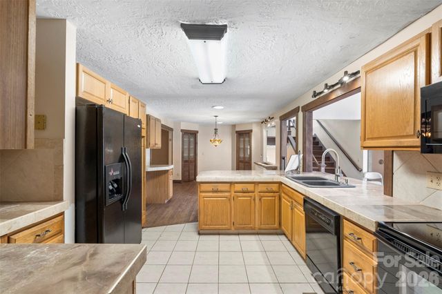 1842 Rock Springs Circle, Denver, NC 28037