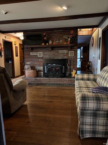 902 E 8th Street, Fowler, IN 47944