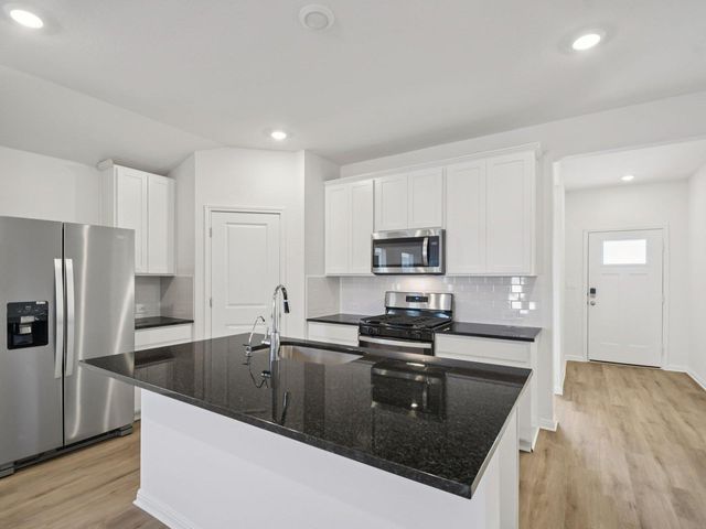 121 Rock Daisy TRL, Hutto, TX 78634