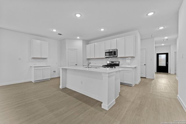 1201 Twisted Creek, New Braunfels, TX 78130