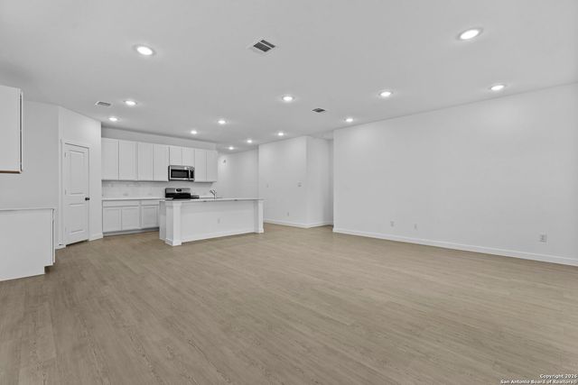 1201 Twisted Creek, New Braunfels, TX 78130