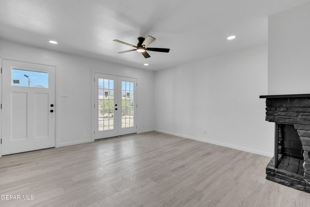 5244 alps Drive, El Paso, TX 79904