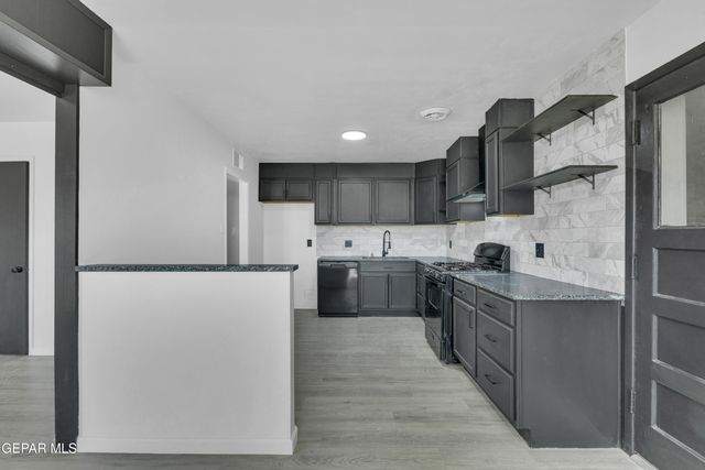 5244 alps Drive, El Paso, TX 79904