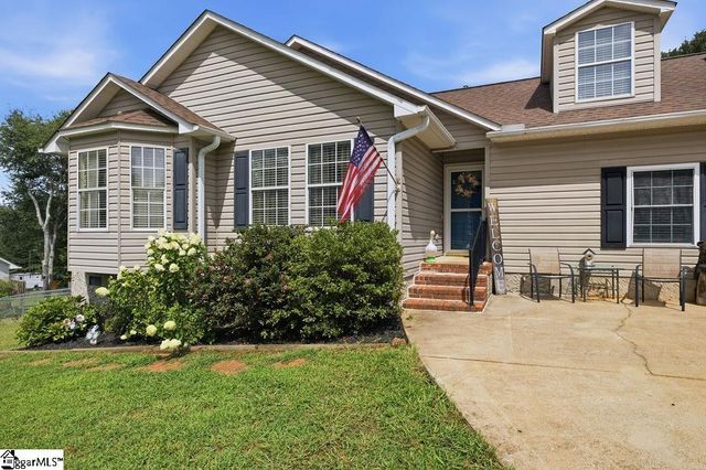 204 Sussex Way, Anderson, SC 29625