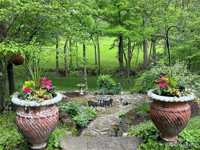 160 Thiebes Road, Labadie, MO 63055