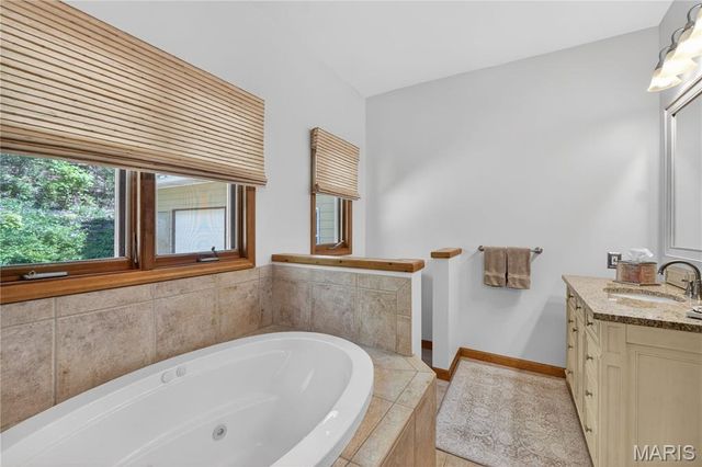160 Thiebes Road, Labadie, MO 63055