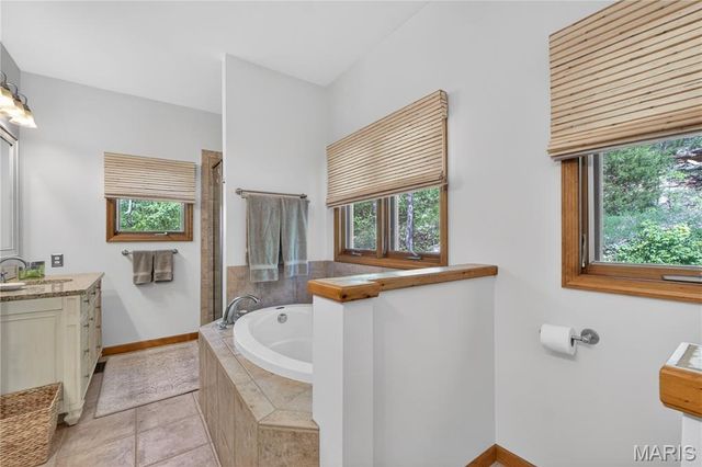 160 Thiebes Road, Labadie, MO 63055