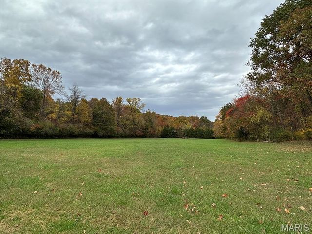 160 Thiebes Road, Labadie, MO 63055