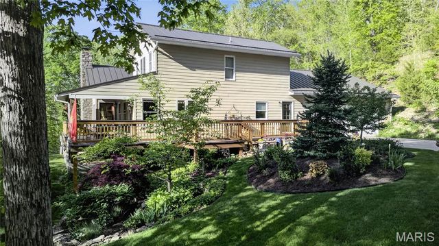 160 Thiebes Road, Labadie, MO 63055