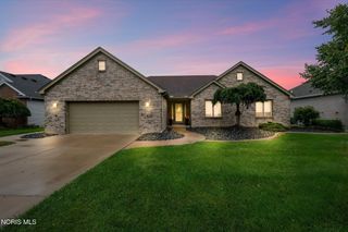 1733 Spring Forest Drive, Oregon, OH 43616