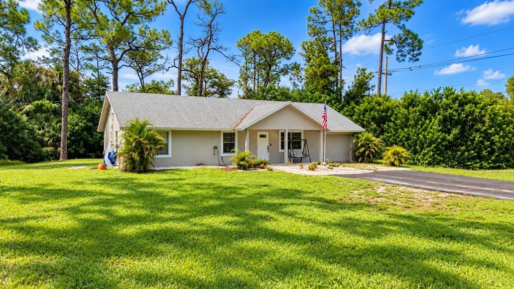 16701 Mead Hill Drive E, The Acreage, FL 33470