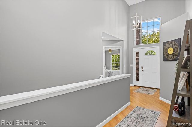 1202 Wind Chime Drive 16, Waterford, MI 48327