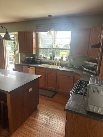 104 Northfield Drive, Minooka, IL 60447