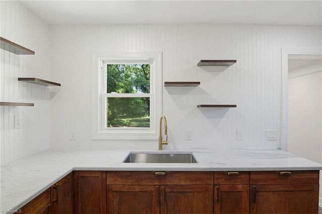 209 Mcculloch Street, Greensboro, NC 27406