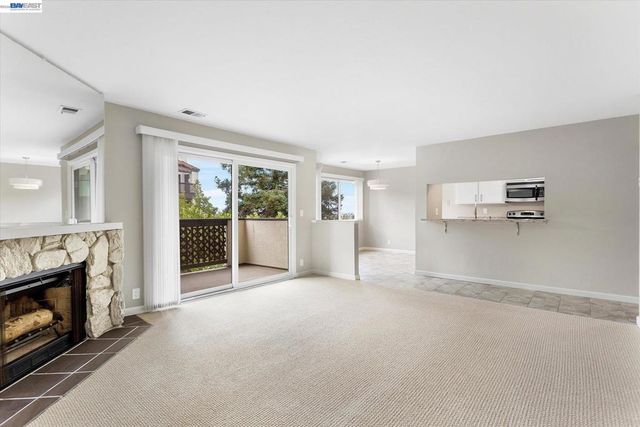 21109 Gary Dr 203, Hayward, CA 94546