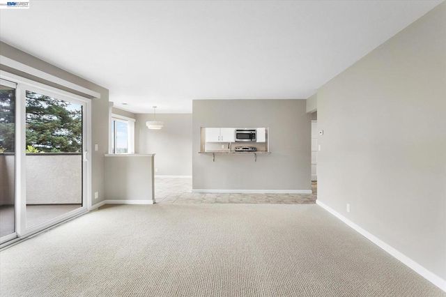 21109 Gary Dr 203, Hayward, CA 94546