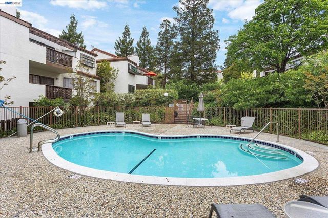 21109 Gary Dr 203, Hayward, CA 94546