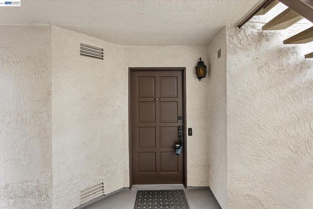 21109 Gary Dr 203, Hayward, CA 94546