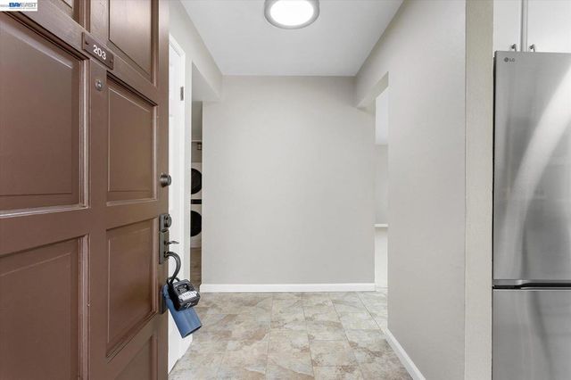 21109 Gary Dr 203, Hayward, CA 94546