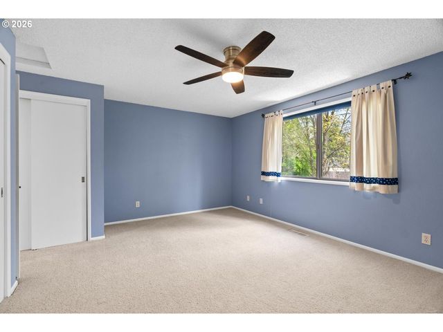 5792 Sw 204TH Pl, Beaverton, OR 97078
