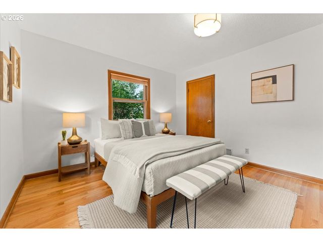 6900 Sw 4TH Ave, Portland, OR 97219