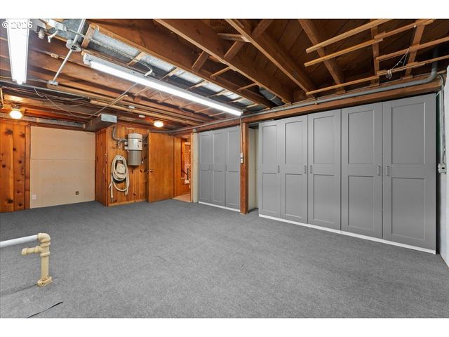 6900 Sw 4TH Ave, Portland, OR 97219