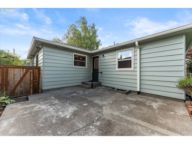6900 Sw 4TH Ave, Portland, OR 97219