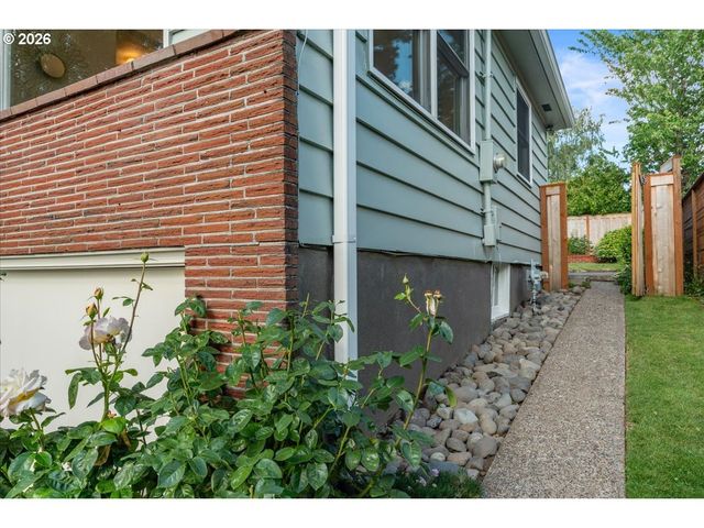 6900 Sw 4TH Ave, Portland, OR 97219