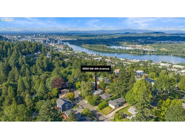 6900 Sw 4TH Ave, Portland, OR 97219