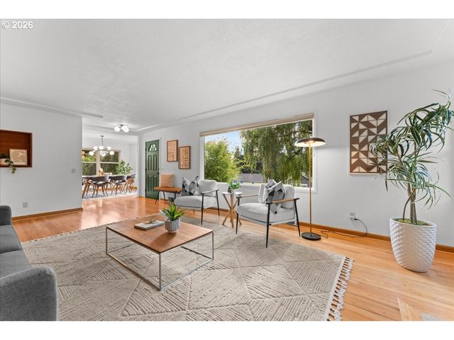 6900 Sw 4TH Ave, Portland, OR 97219