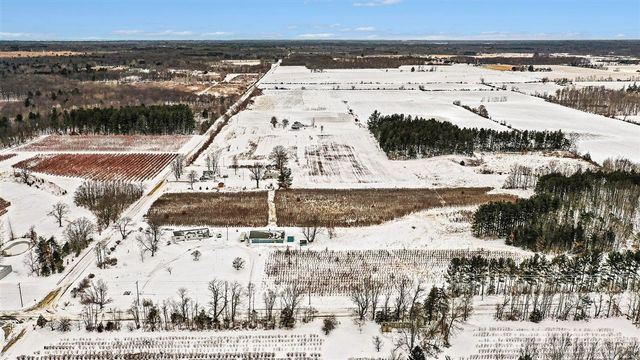 68854 34th Avenue, Covert, MI 49043