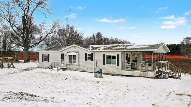 68854 34th Avenue, Covert, MI 49043