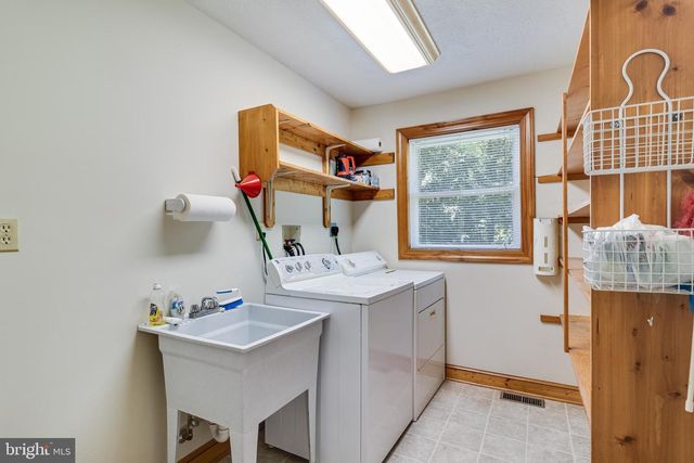 8855 MARSHALL CORNER RD, Pomfret, MD 20675