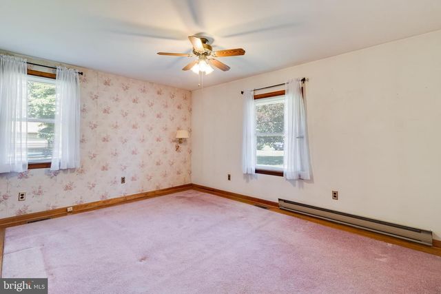 8855 MARSHALL CORNER RD, Pomfret, MD 20675