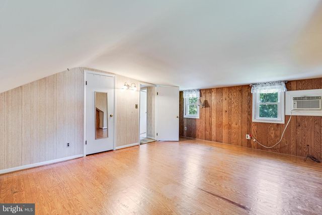 8855 MARSHALL CORNER RD, Pomfret, MD 20675