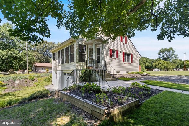 8855 MARSHALL CORNER RD, Pomfret, MD 20675