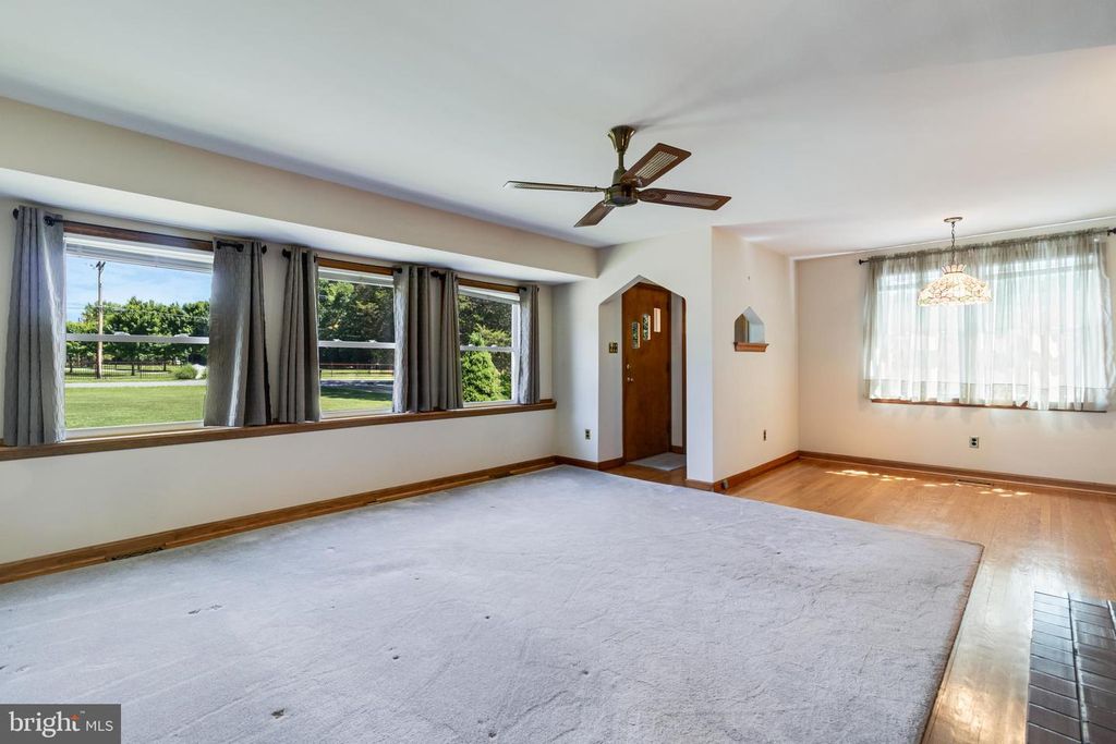 Image 10 of property listing at 8855 MARSHALL CORNER RD, Pomfret, MD 20675